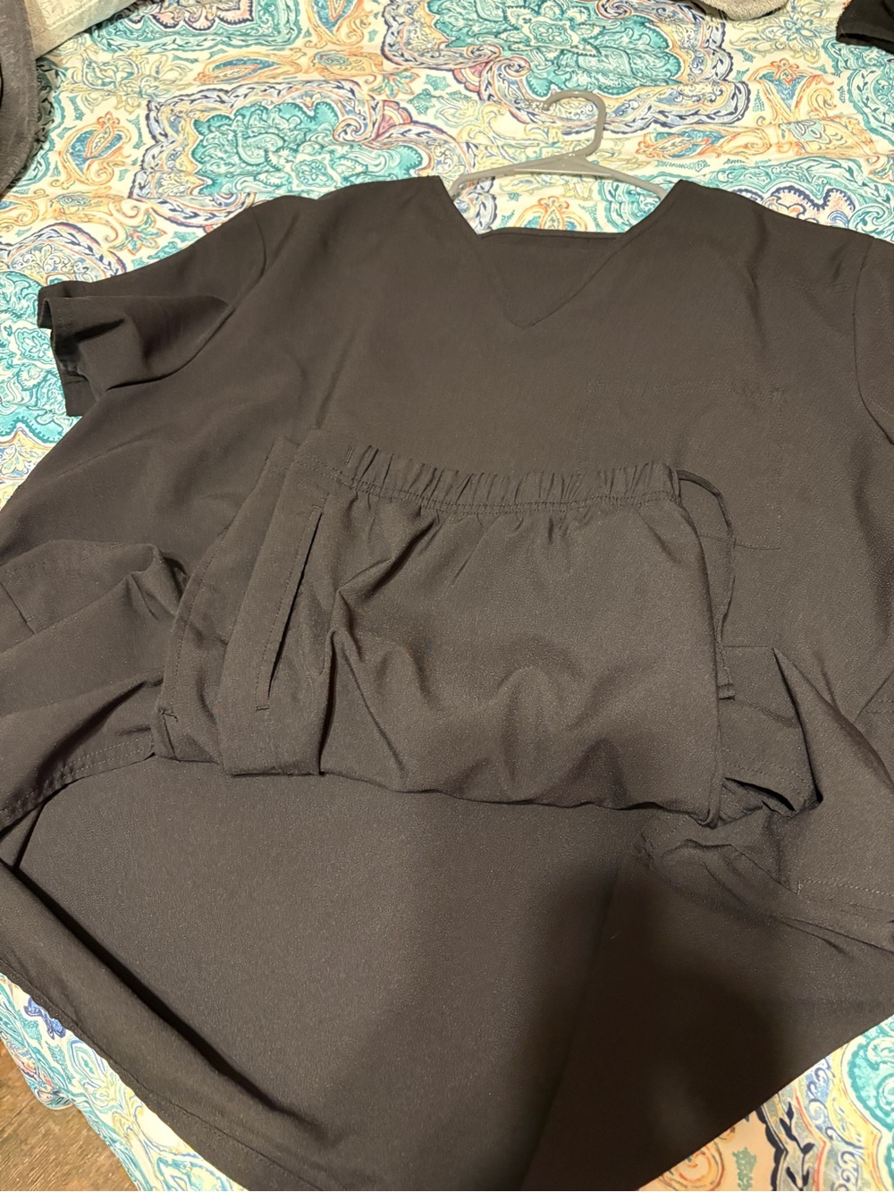 Scrubstar Black V-Neck Scrub Top and Elastic Waist Pants Set